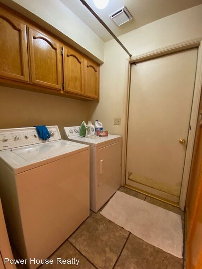 Building Photo - 3 br, 2 bath House - 4304 Northwind Dr