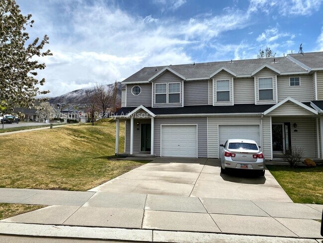 Building Photo - 194 Daisyfield Dr