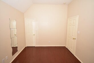 Building Photo - 12335 N Shadow Cove Dr