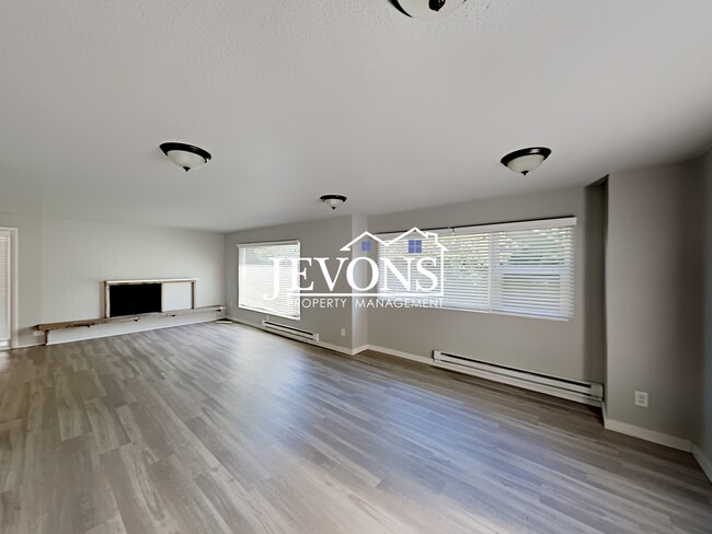 Foto del edificio - 306 119th St S
