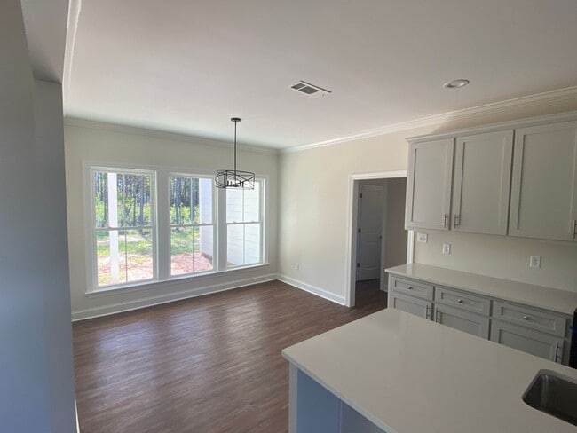 Building Photo - 127 Chapel Ct