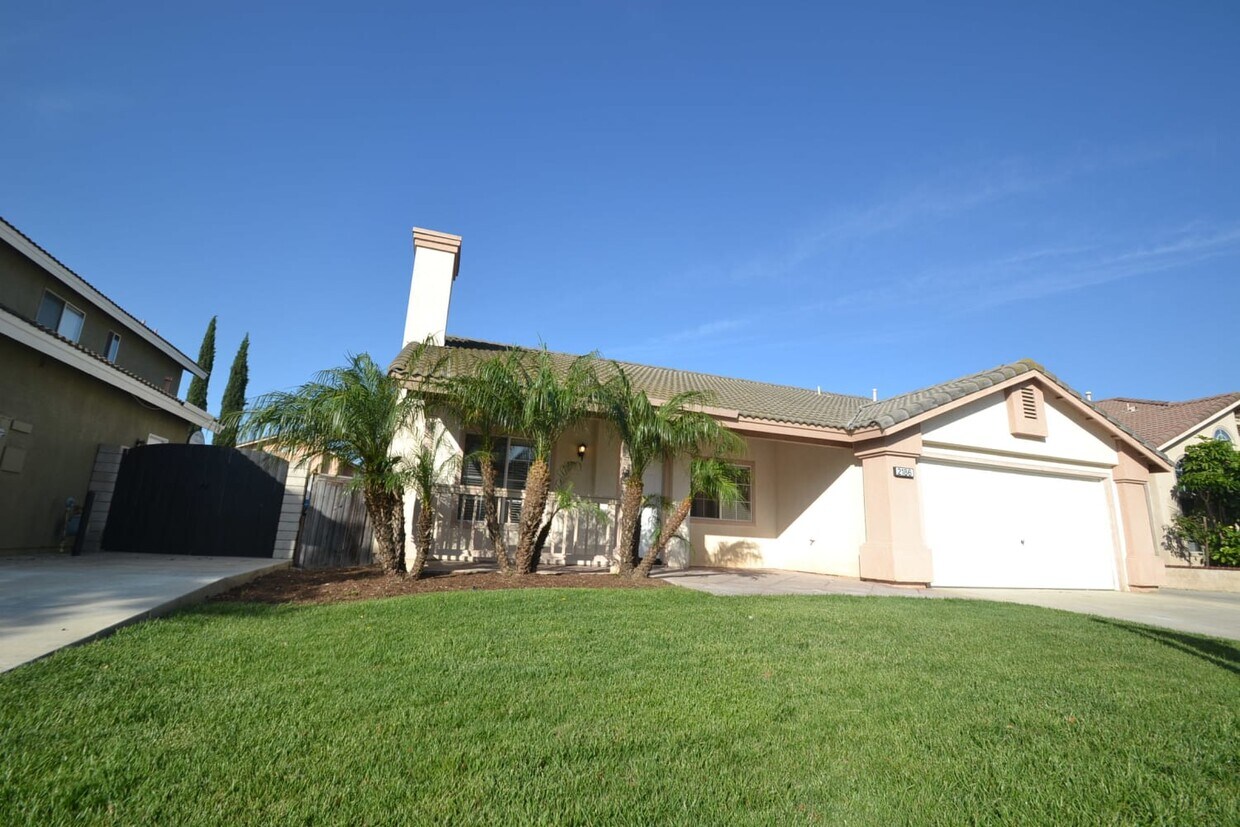 Foto principal - 2186 Carefree Way