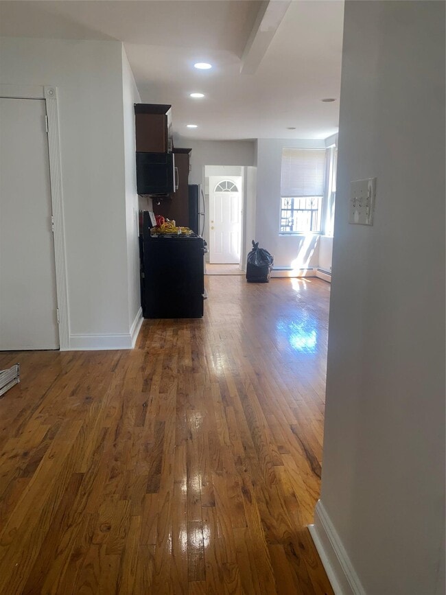 Foto del edificio - 2909 Wilson Ave