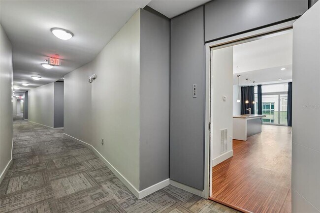 Foto del edificio - 102 N 12th St