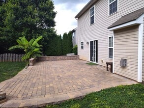 Building Photo - 8708 SedgeBurn Dr