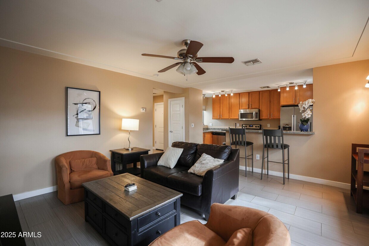 Foto principal - 925 W McDowell Rd