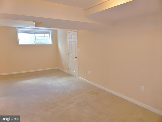 Foto del edificio - 5208 Heming Ave