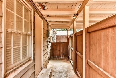 Building Photo - 2711 22nd St