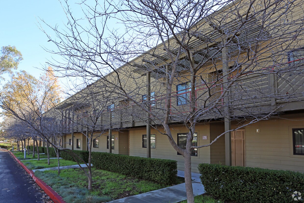 Foto del edificio - Brookview Village