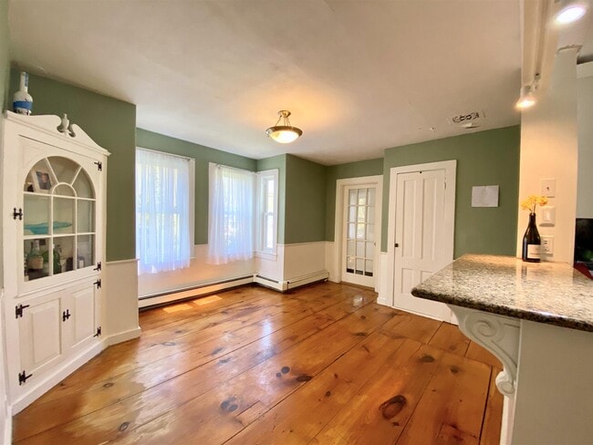 Building Photo - 362 Sagamore Rd