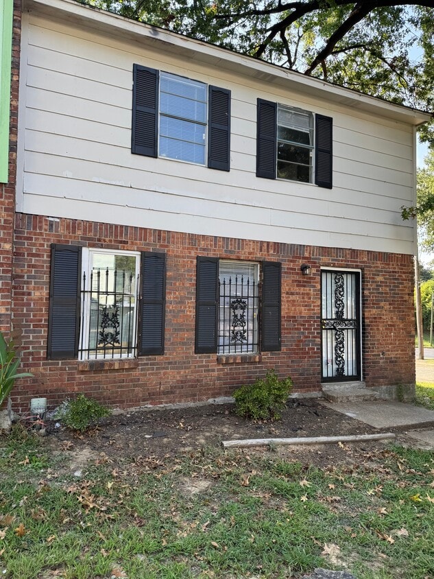 Primary Photo - 3053 St Cloud Pl