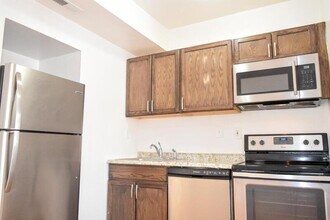 Building Photo - 5012 Virginia Ave