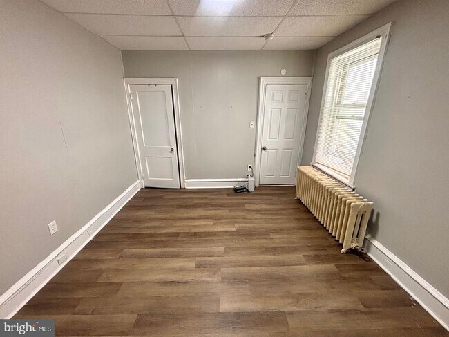 Foto del edificio - 223 S 49th St