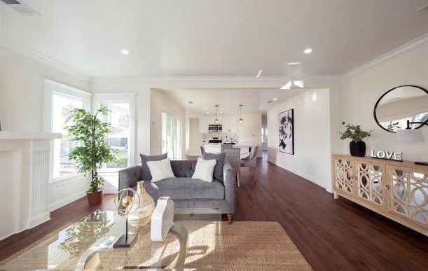 Foto del edificio - 4279 Walton Avenue
