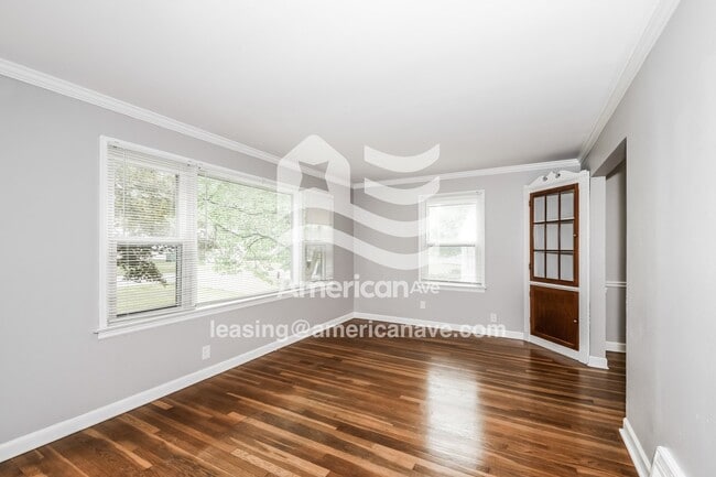 Building Photo - 1112 Bakewell Dr