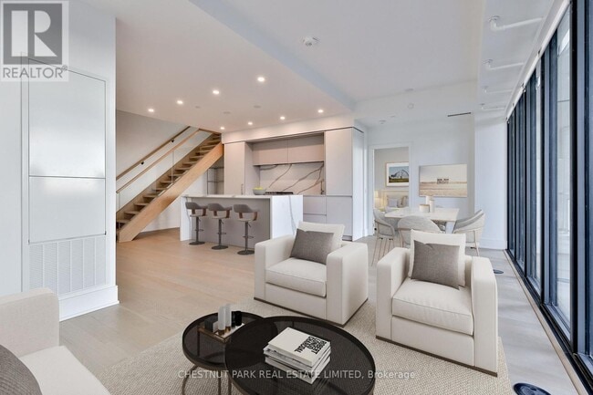 Building Photo - 1 Hillsdale Ave W