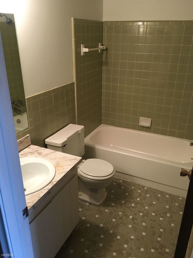 Primary Photo - 1 br, 1 bath Condo - Dover Glen Condos
