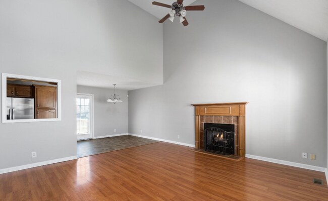 Foto del edificio - 3731 Bret Dr