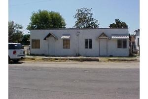 Building Photo - 735 S Maple St