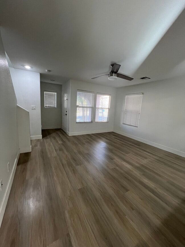 Building Photo - 7219 Huckaby Ave