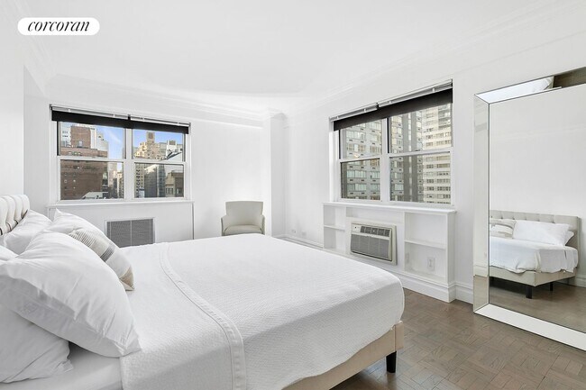 Foto del edificio - 301 E 66th St