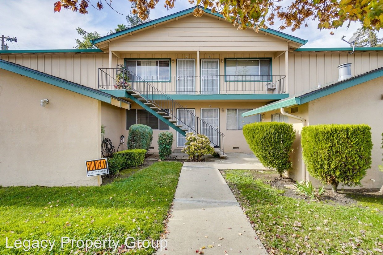 Primary Photo - 5677 Almaden Rd