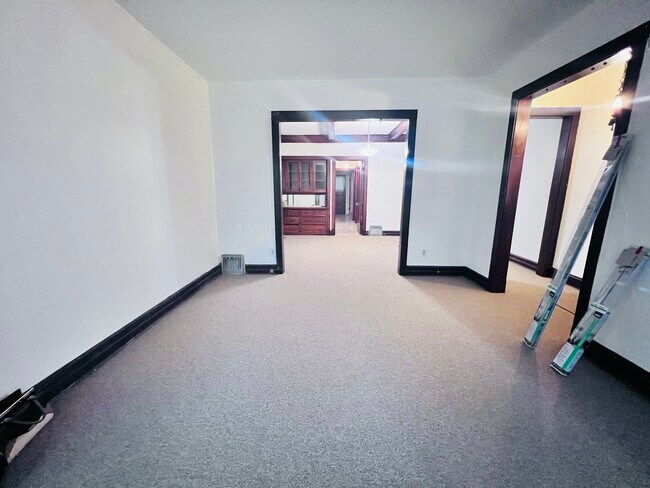 Foto del edificio - 4728 W Gladys Ave