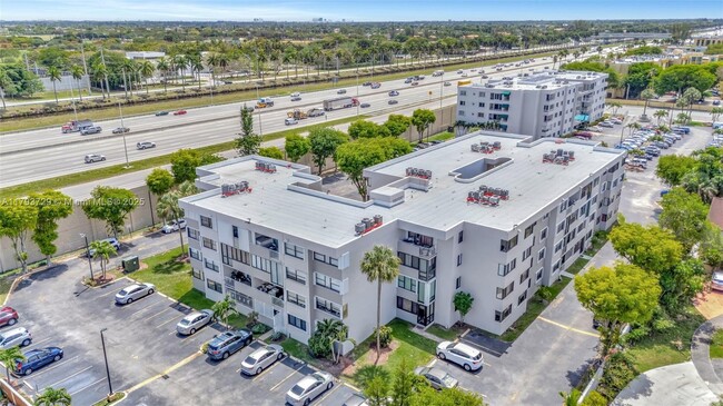 Foto del edificio - 11755 SW 18th St