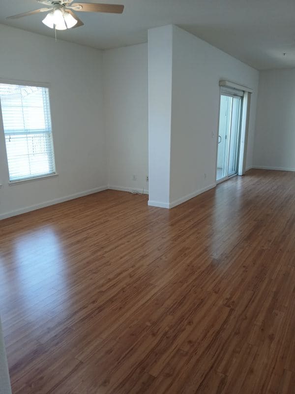 Foto del edificio - 3301 N Park Dr