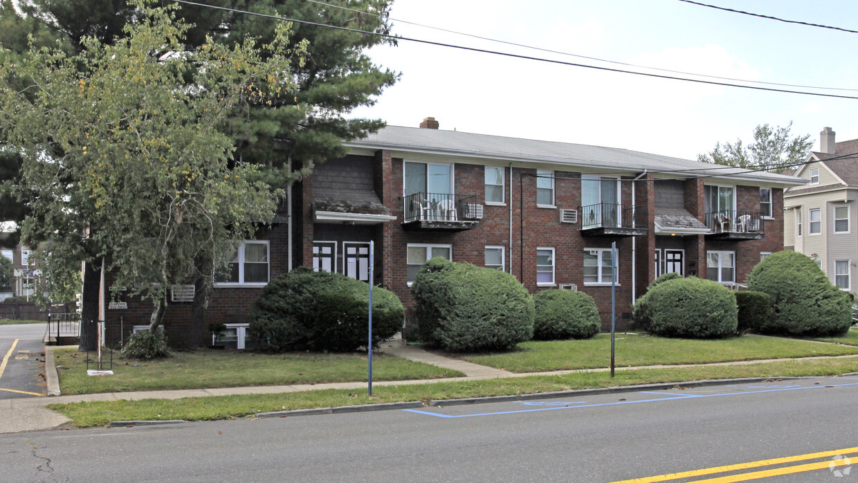 Primary Photo - Heritage Garden Apartments