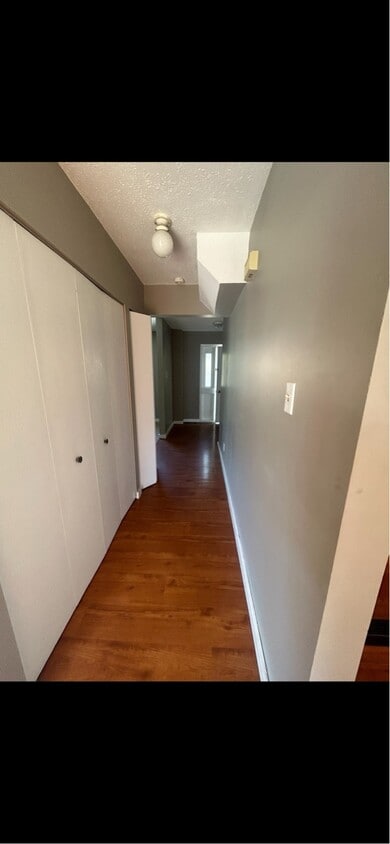 Primary Photo - 241 Pine Ave