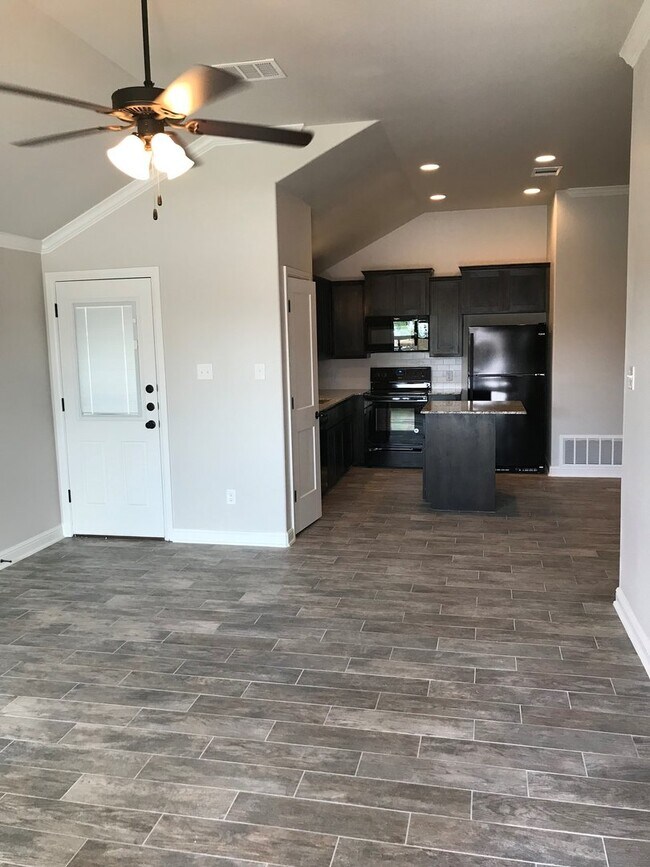 Building Photo - 2 Bedroom | 2 Bath off Trimmier South Killeen