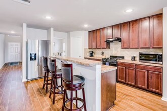 Building Photo - 7223 Foxwood Mist Trl