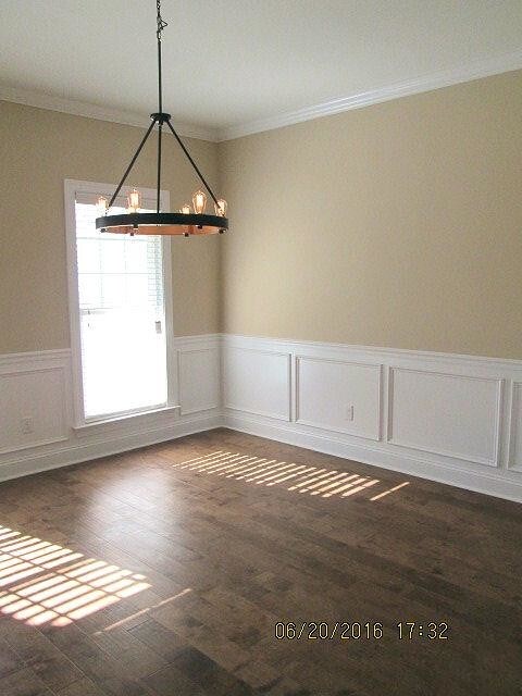 Building Photo - 336 Willow Lake Dr