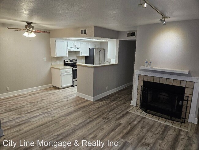 Building Photo - 2 br, 2 bath House - 4192 33rd Street #2