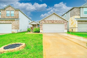 Building Photo - 7919 Cypress Country Dr