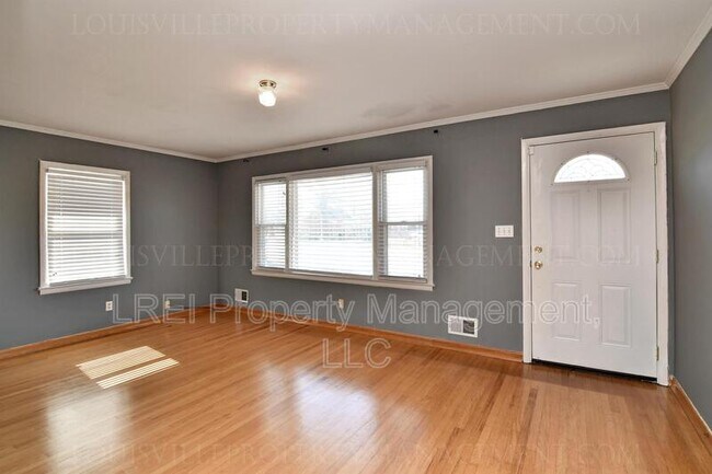 Foto del edificio - 3325 Goldsmith Ln