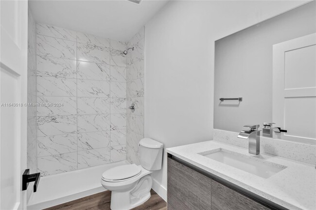 Foto del edificio - 1021 NW 1st St