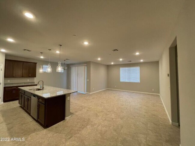 Foto del edificio - 11400 W Duane Ln
