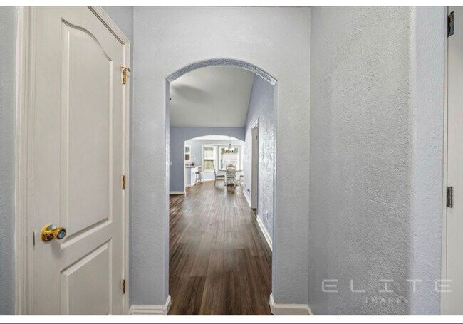 Foto del edificio - 152 Dalton Cody Dr