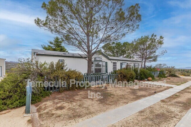 Foto del edificio - 52120 Elder Creek Rd