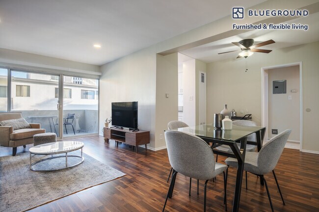 Foto del edificio - 11645 Gorham Ave