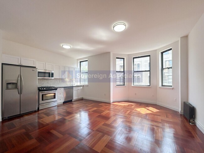 Building Photo - 601 W 137th St