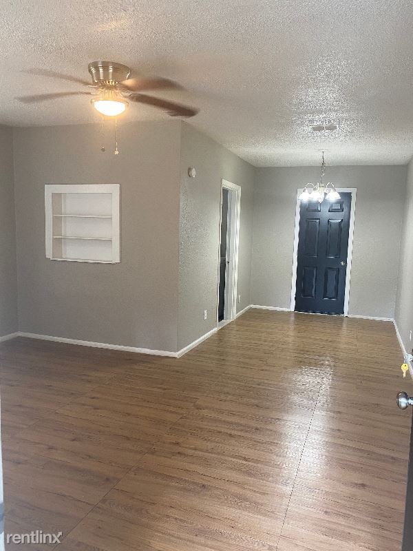 Foto principal - 3 br, 1 bath House - 1138 Saratoga Blvd