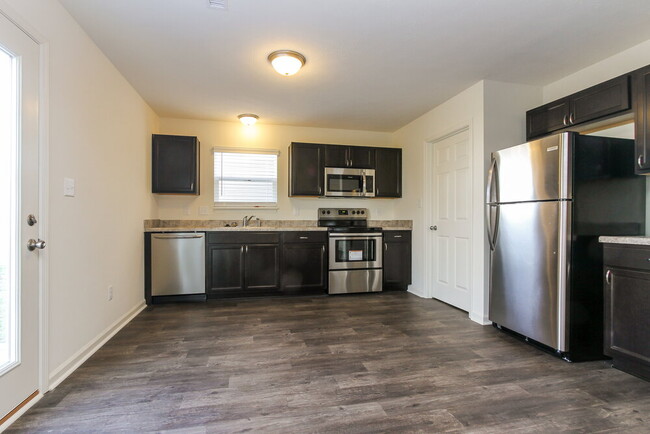 Foto del edificio - 8104 Grove Berry Way