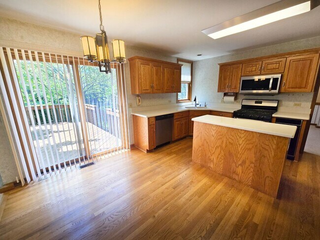 Foto del edificio - 2286 Brookside Ln