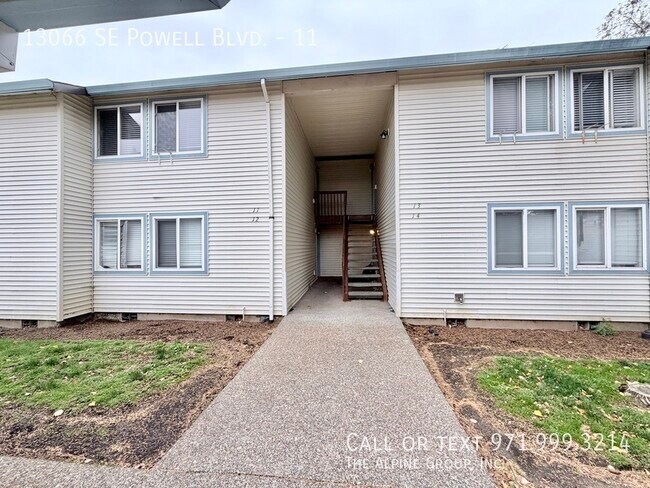 Photo - 13066 SE Powell Blvd Apartment
