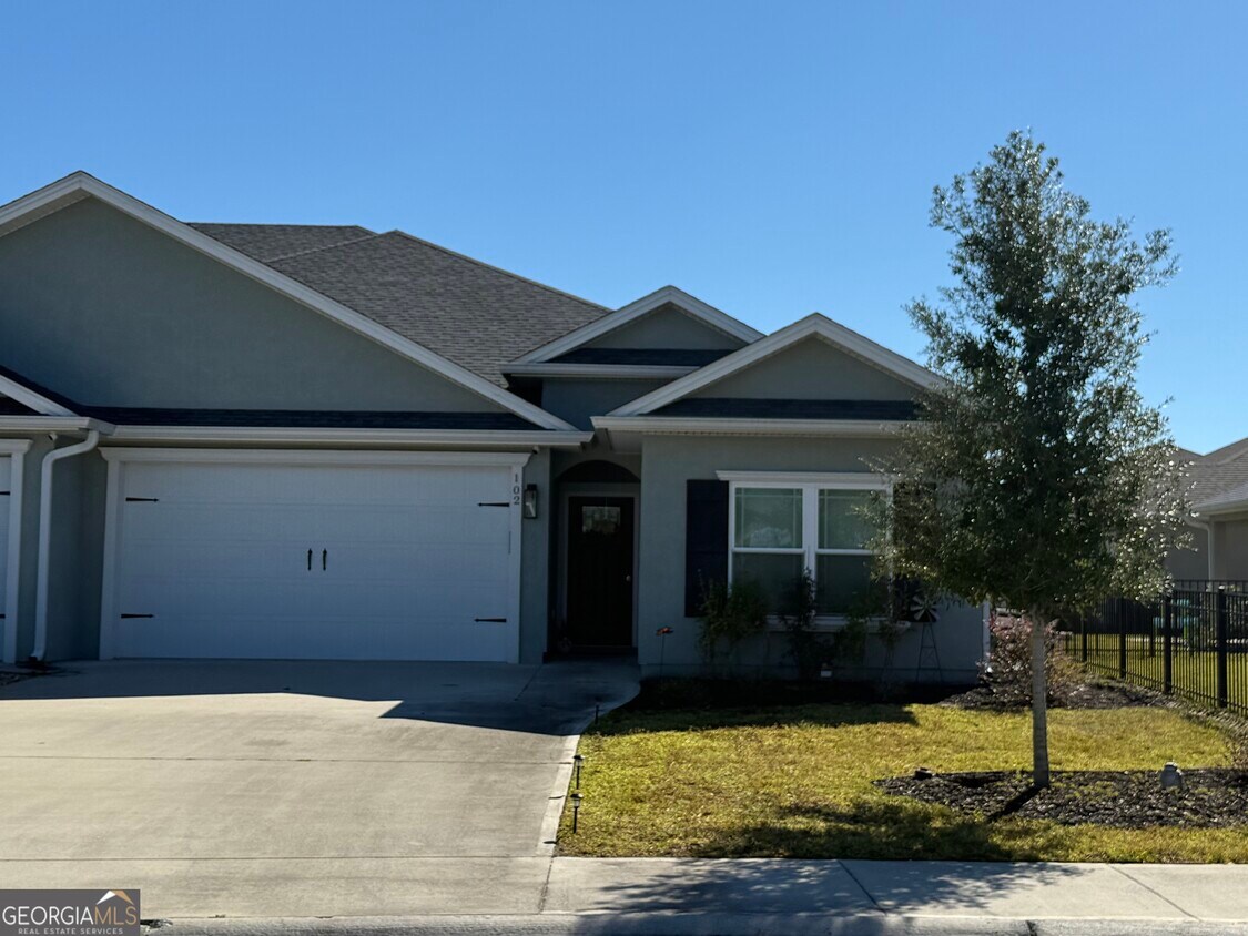 Primary Photo - 102 Richard Lee Dr