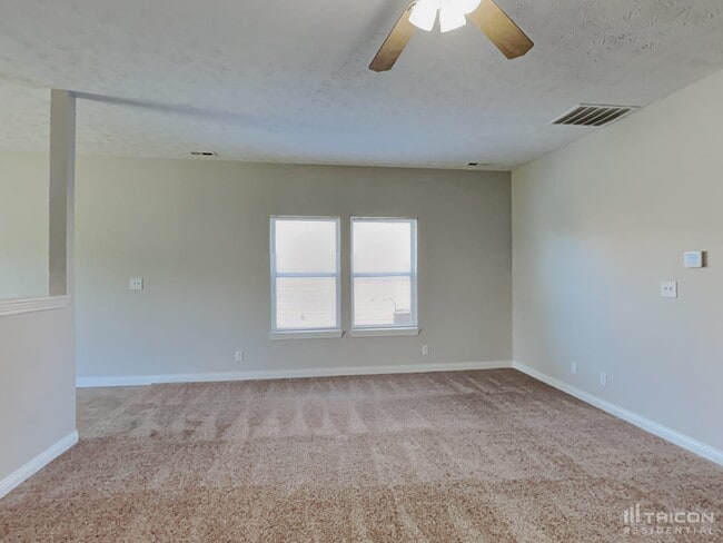 Building Photo - 1630 Jaques Dr