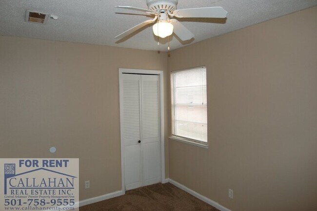 Building Photo - Little Rock 3 Bedroom 1.5 Bath